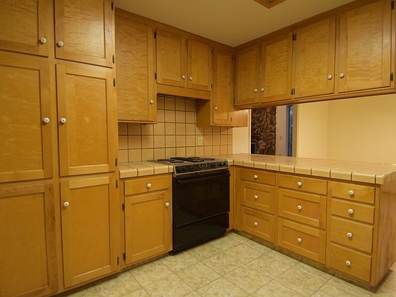 5th image of 16869 E Brookside Dr