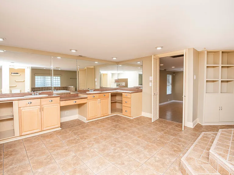 2949 Louisville Rd — Photo 14