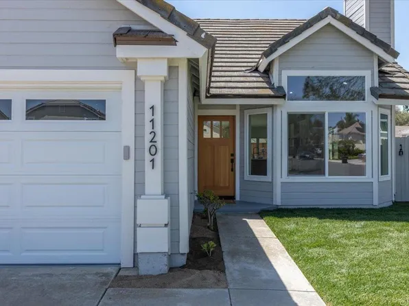 11201 Woodrush Ct, San Diego, CA 92128