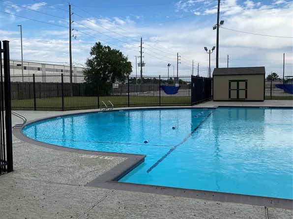 415 N Forest Blvd, Houston, TX 77090