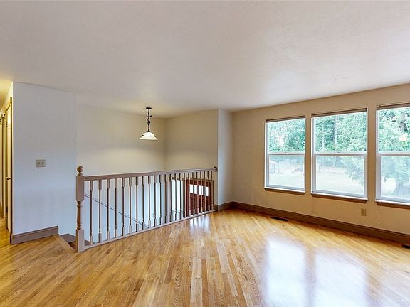3rd image of 1254 Shaner Ln