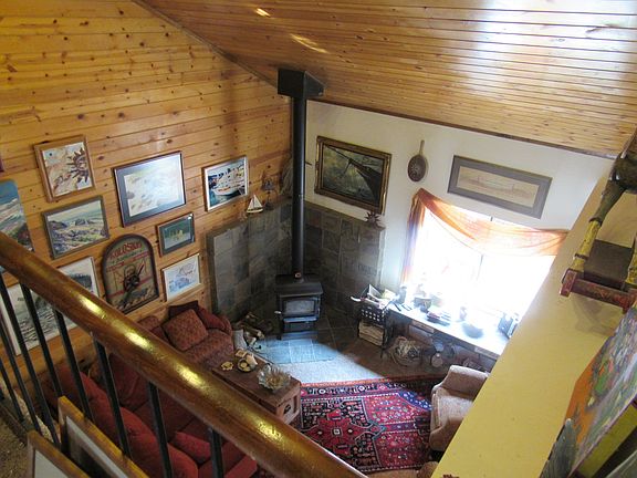 4th image of 1833 Pilgrim Ln