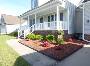 235 Venturi Dr, New Bern, NC 28560