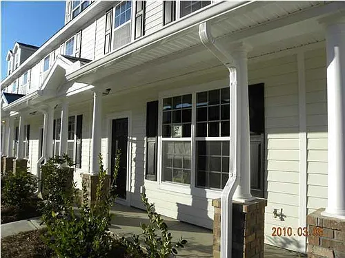 609 Hemingway Cir Photo 1