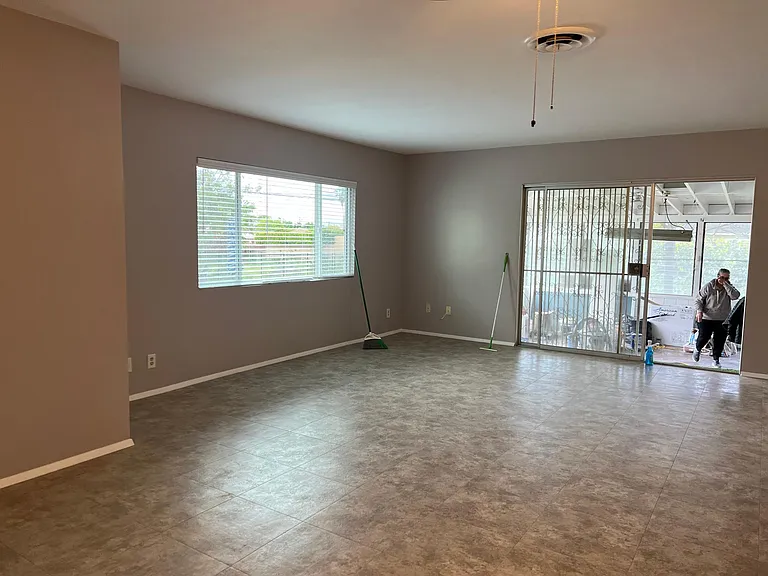 15146 Germain St — Photo 13