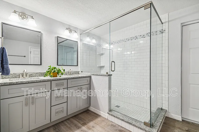 1 bed, 1.0 bath, 260 sqft, $1,192 — Photo 3