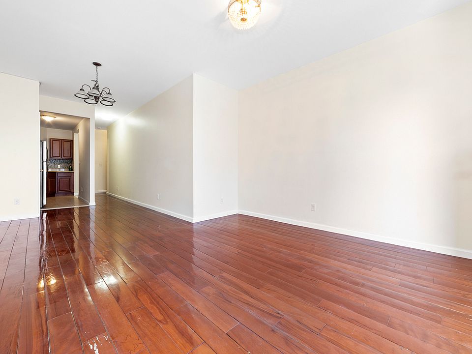 1st image of 820 Washington Ave #3B