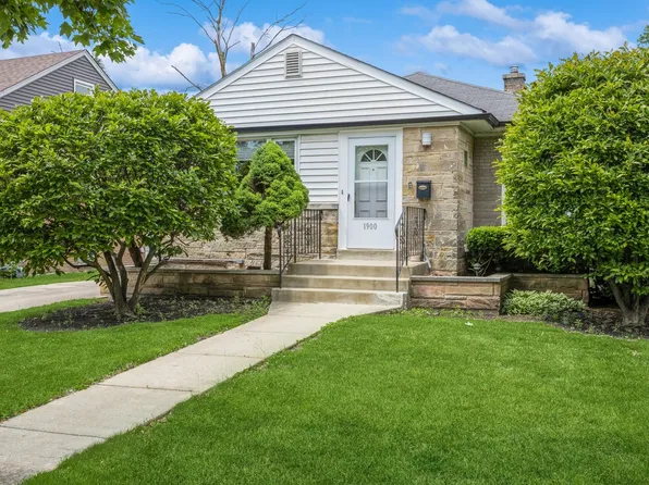 1900 Belleview Ave, Westchester, IL 60154