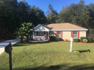 72 Vencent Dr W, Midway, FL 32343