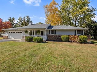 602 Forsythia St SE, Demotte, IN 46310