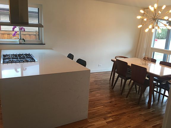 4th image of 9643 Kedvale Ave