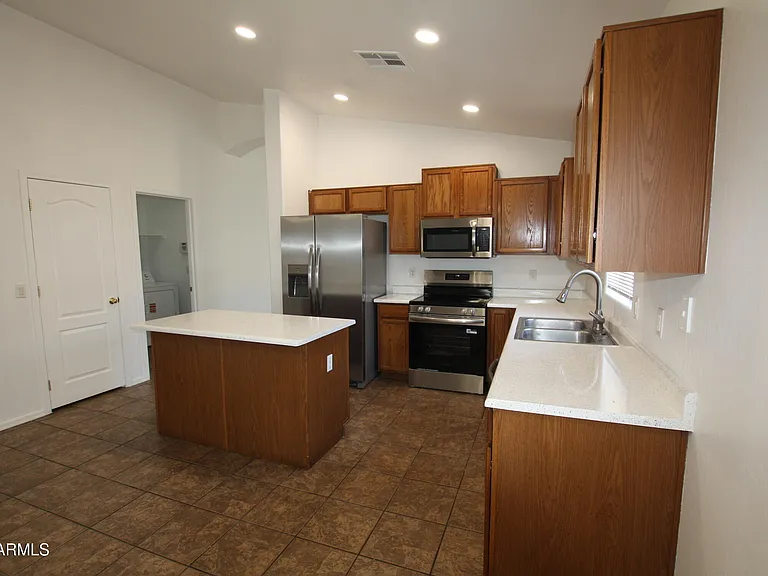 25735 W Elwood St — Photo 7