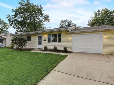 404 Concord Dr, Streamwood, IL, 60107
