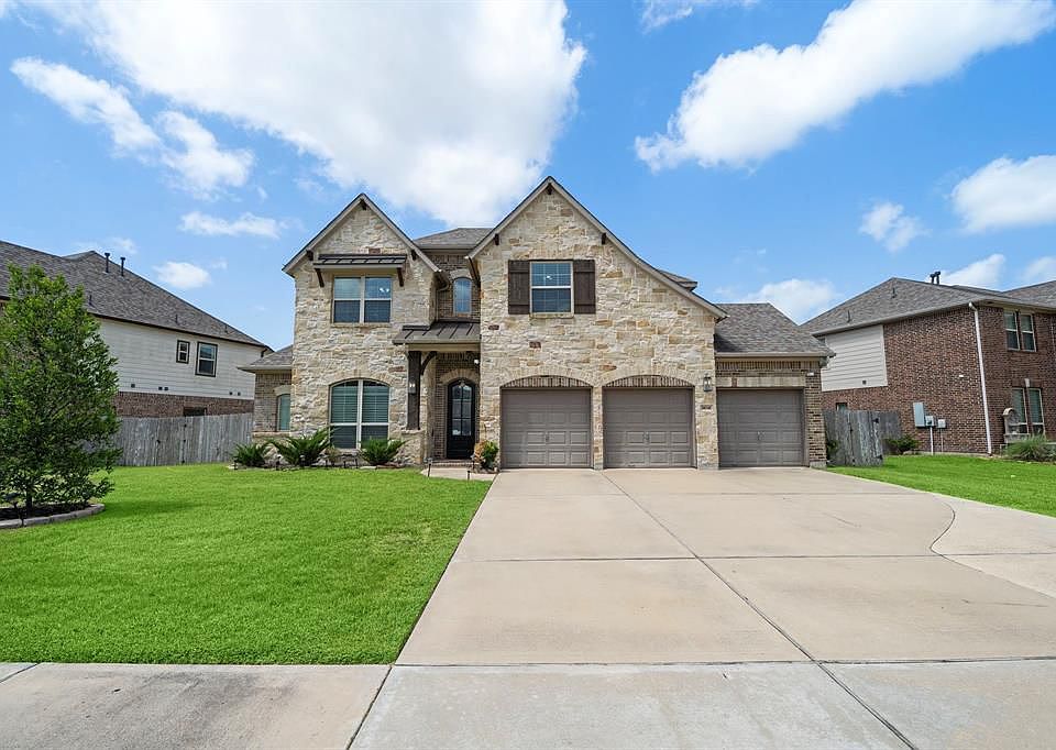 1st image of 31041 Pecan Creek Dr