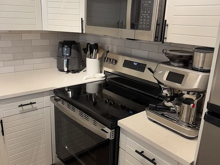 221 S Garfield St #104 — Photo 7
