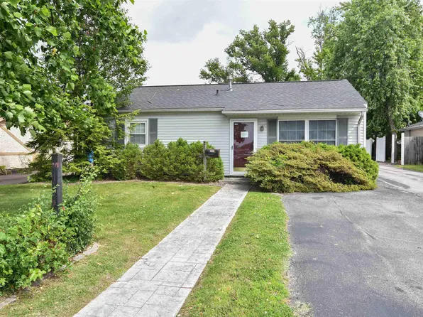 621 W Mill Rd, Evansville, IN 47710