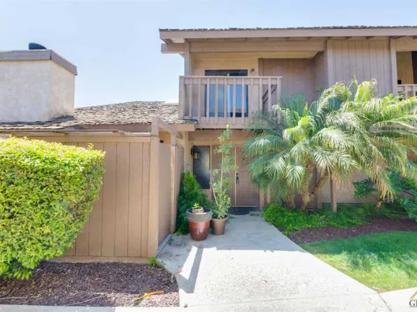 5501 Midsummer Dr APT B, Bakersfield, CA 93308