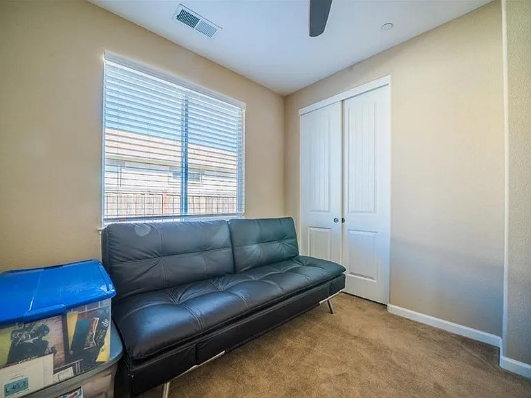 3261 Rogue River Dr — Photo 11