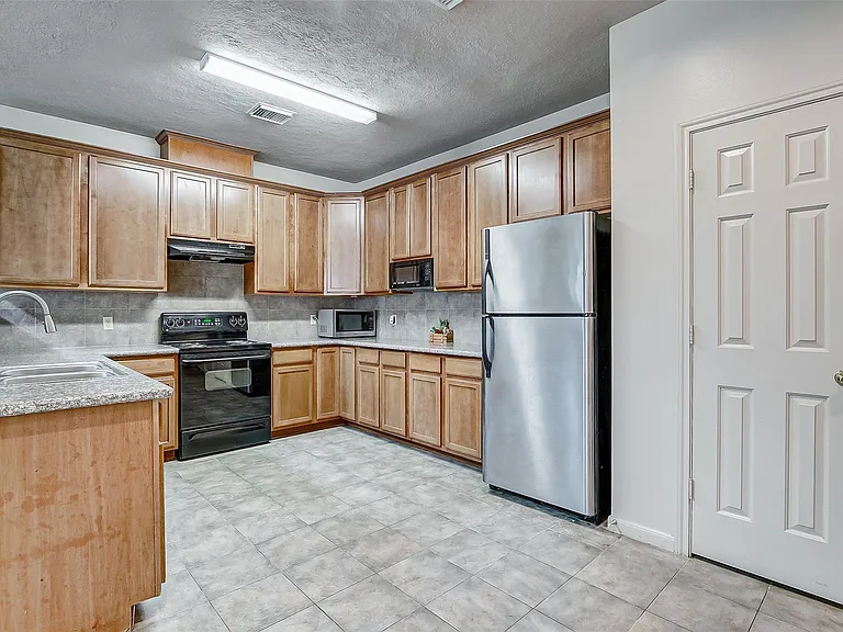 3742 E Ashford Villa Ln — Photo 15