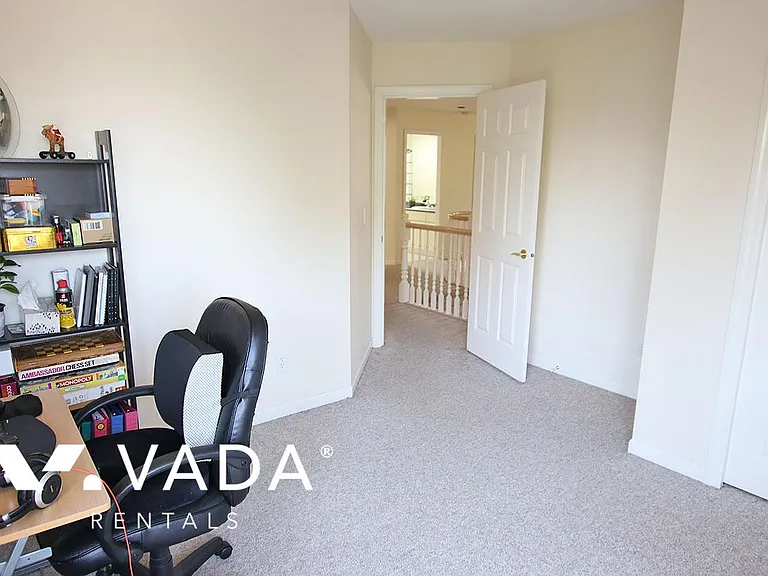 1572 Salal Cres — Photo 22