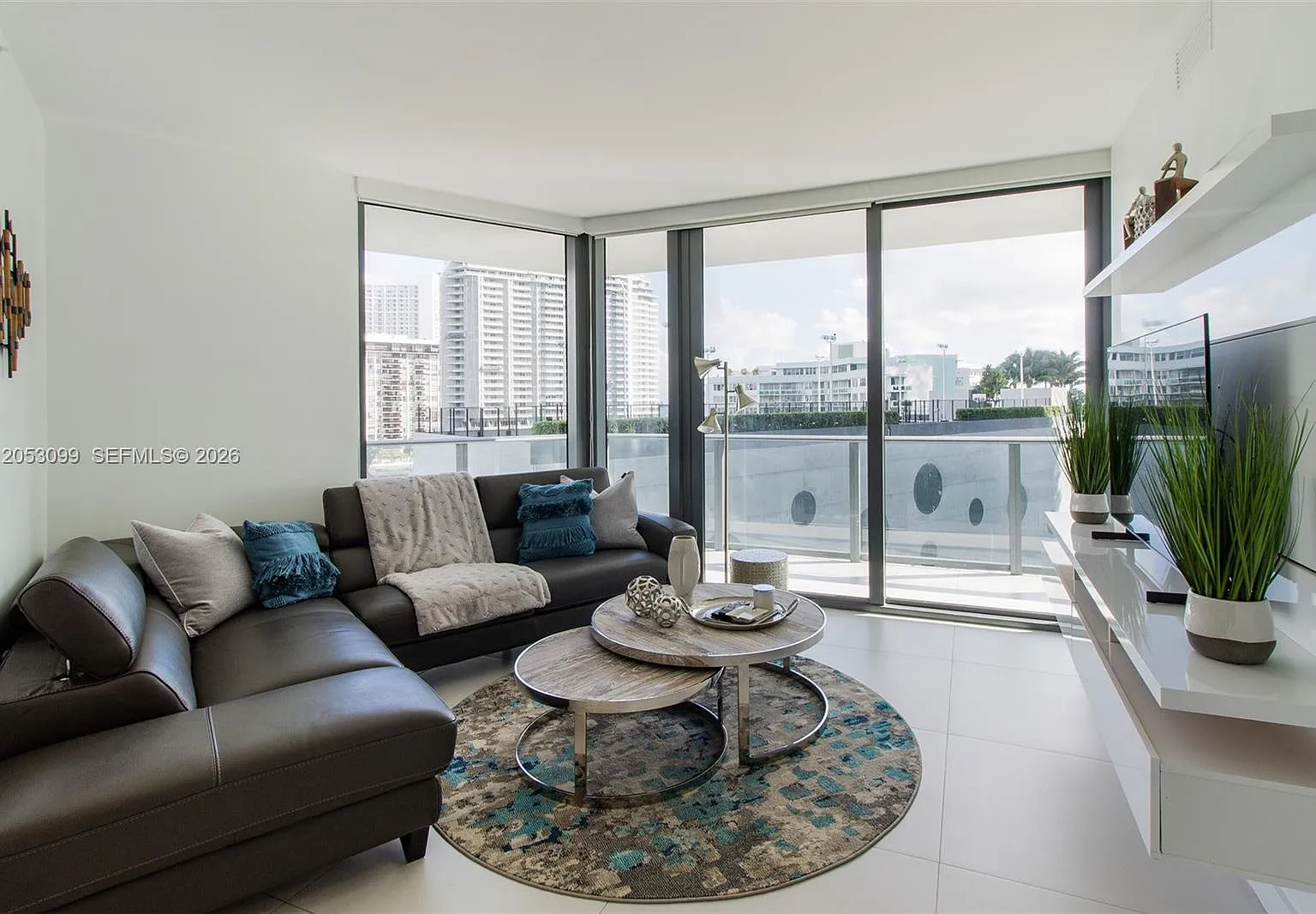 Paraiso Bayviews Condo — Photo 1