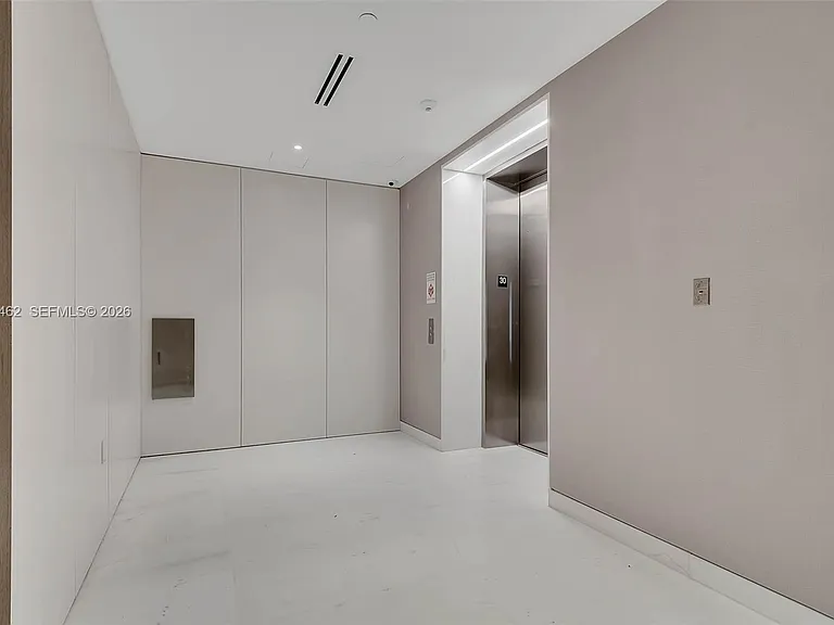 300 Biscayne Boulevard Way #3008W — Photo 3