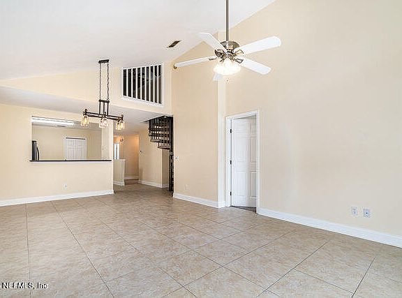 3rd image of 156 SHELBYS COVE Court