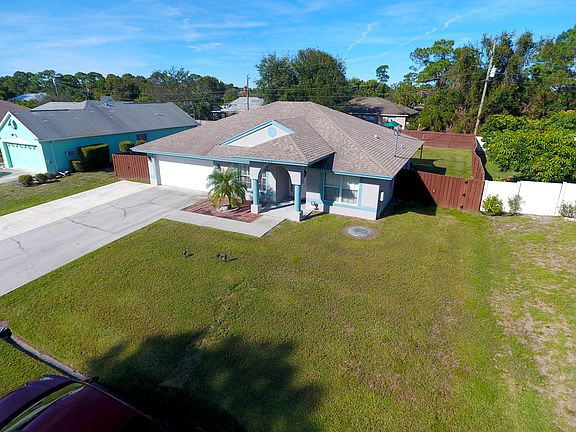 3rd image of 1157 SW Bayamo Ave
