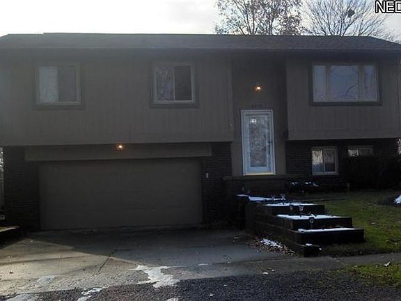 4th image of 3770 Louise St