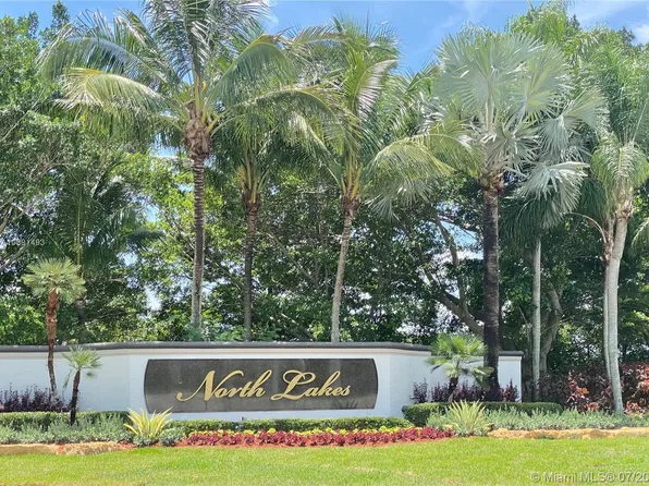 919 Falling Water Rd, Weston, FL 33326
