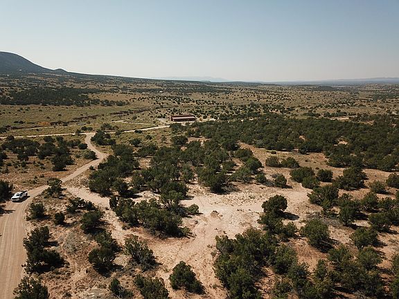 5th image of 130 Deer Canyon Trl