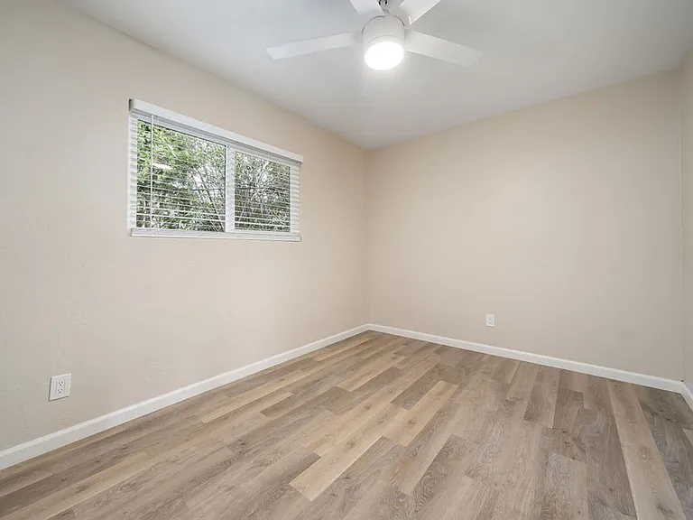 5340 Olmeda Ave — Photo 12