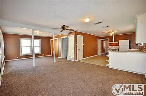 3rd image of 503 Dunn St