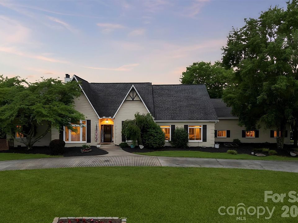1st image of 231 Pennington Rd
