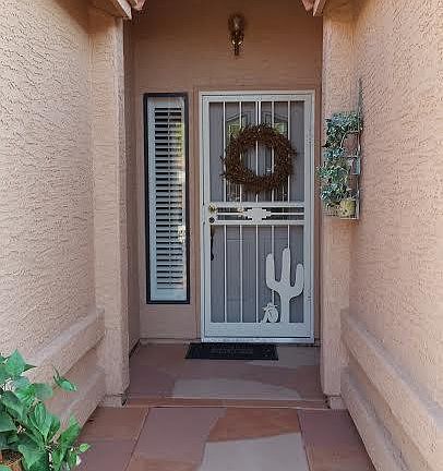 3rd image of 1857 E Lindrick Dr
