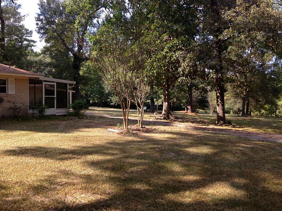220sq ft porch overlooking acres