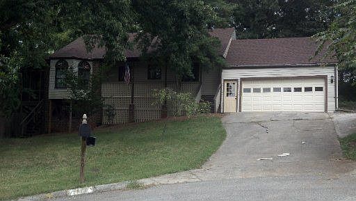1st image of 8401 Sunnybrook Ln