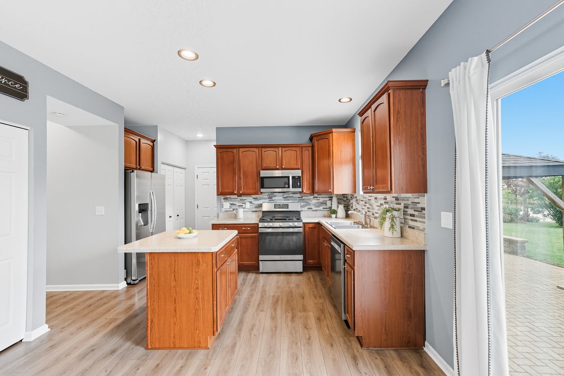 next background image