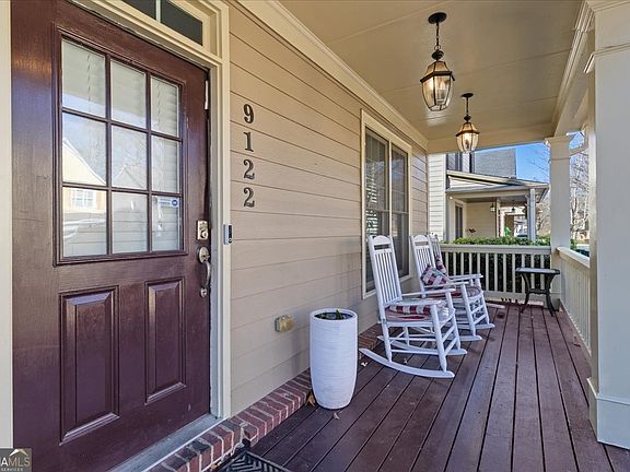 5th image of 9122 Loxford St