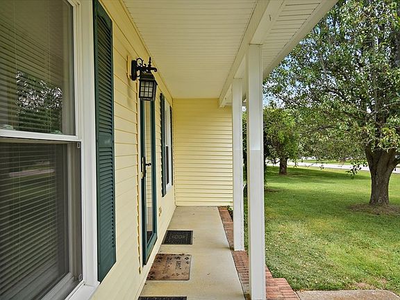 3rd image of 3354 Laurel Mountain Rd