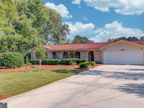 5772 Fairfield Pl, Stone Mountain, GA 30087