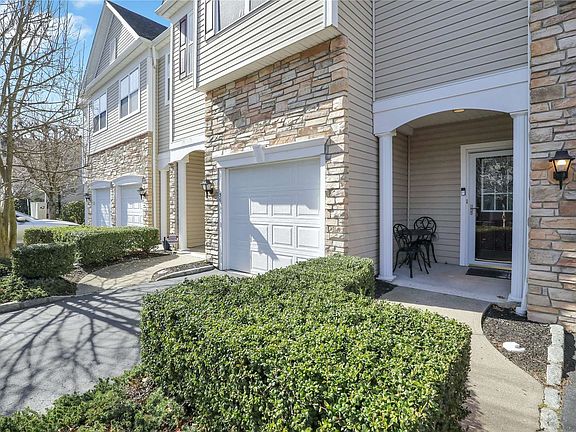 2nd image of 38 Sugar Pine Ln #38