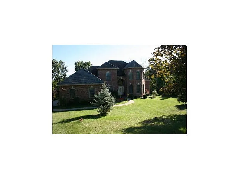 102 Lazalea Dr photo 1