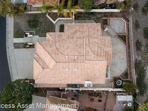 3rd image of 35 Corte Madera