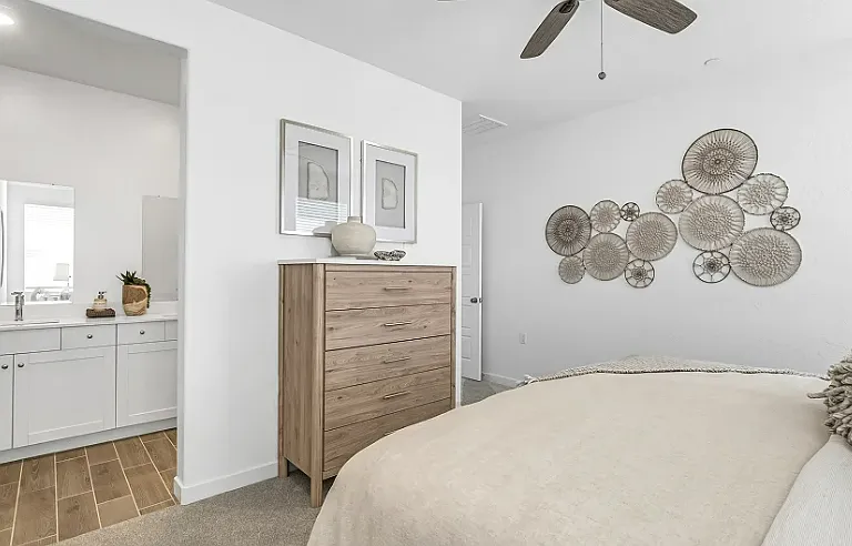 892 Plum Tree Ave — Photo 10