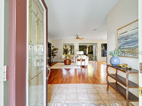 4th image of 167 Hampton Cir