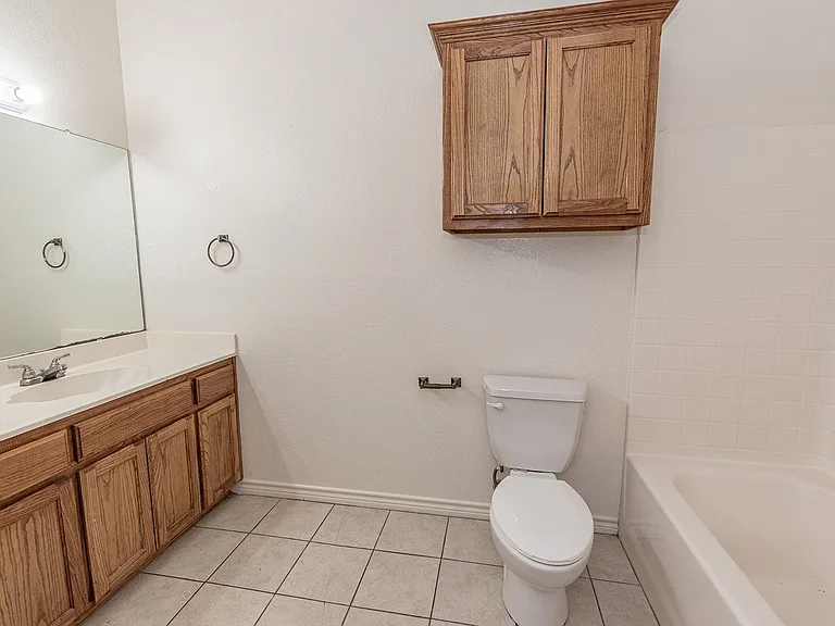 1701 Walnut St — Photo 8
