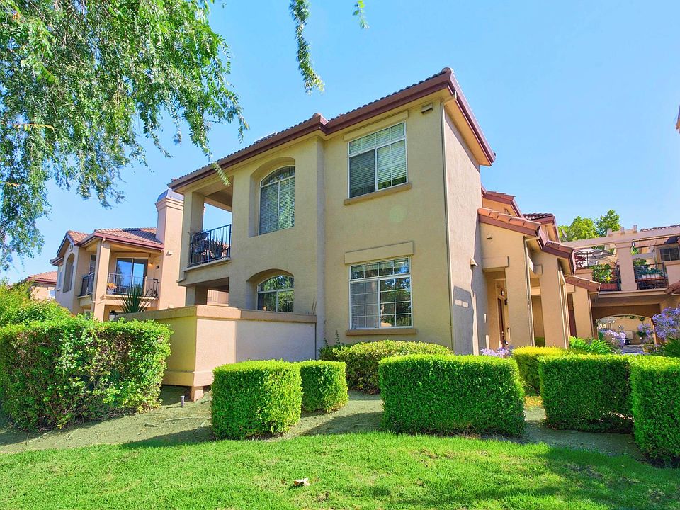 1st image of 7672 Tuscany Dr