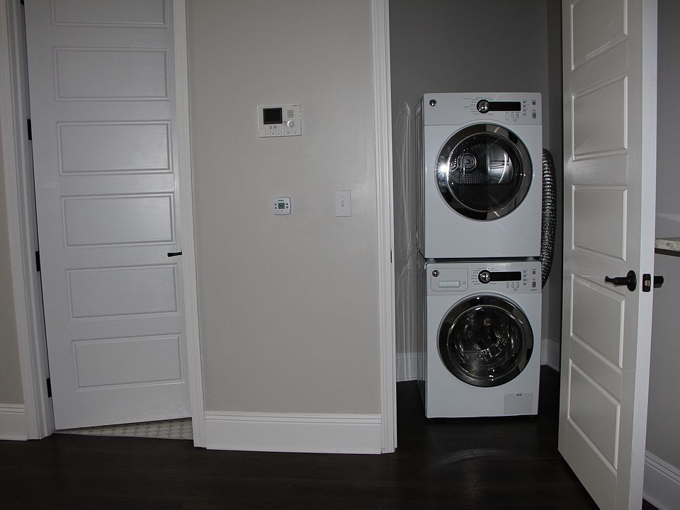 1st image of 600 Canal St APT 505