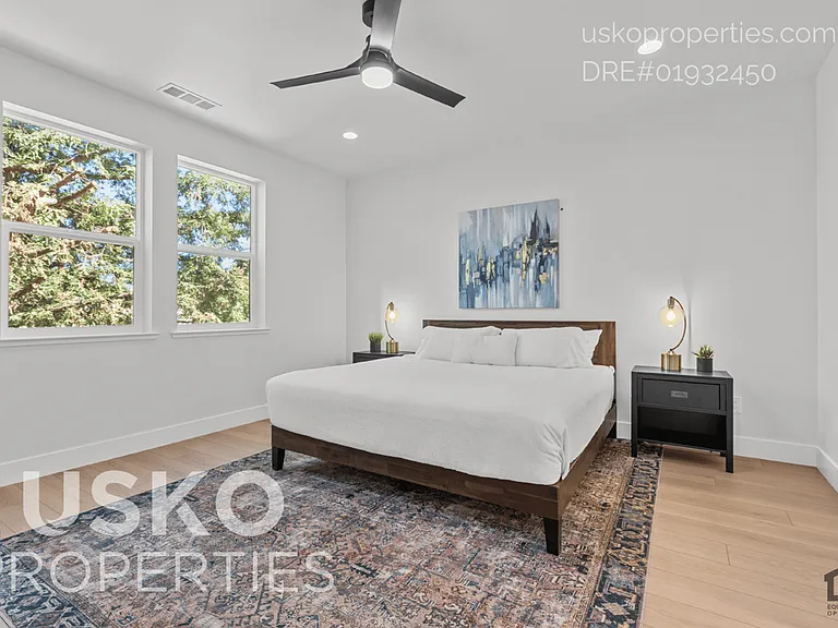 4825 Chippendale Dr — Photo 20